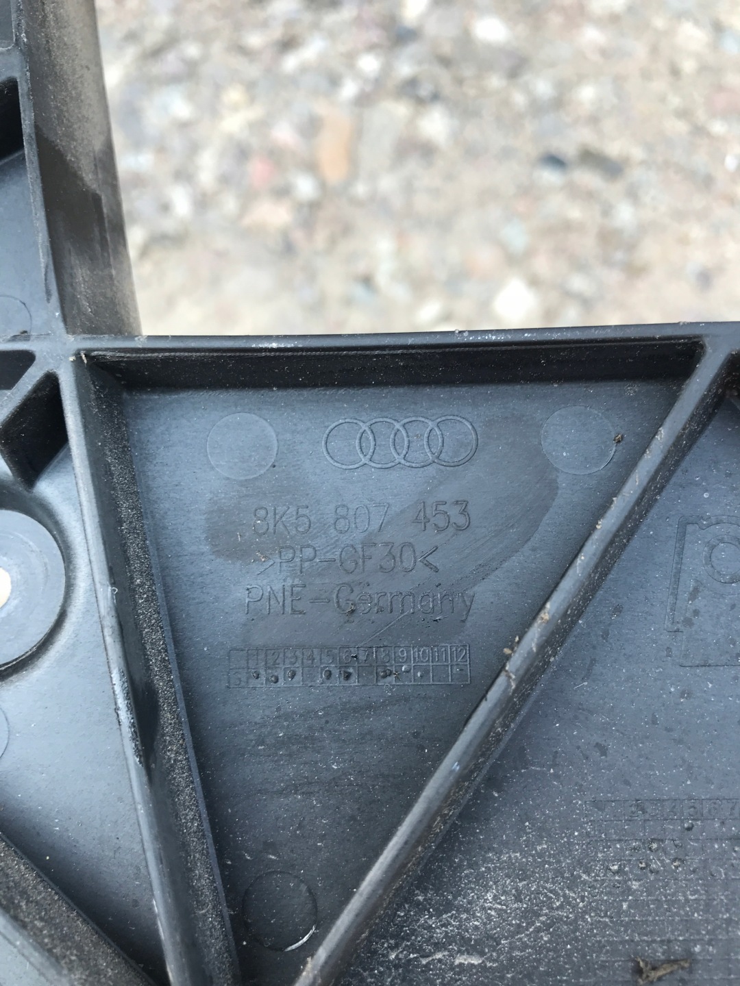bumper bracket left rear part AUDI A4 B8 8K5807453