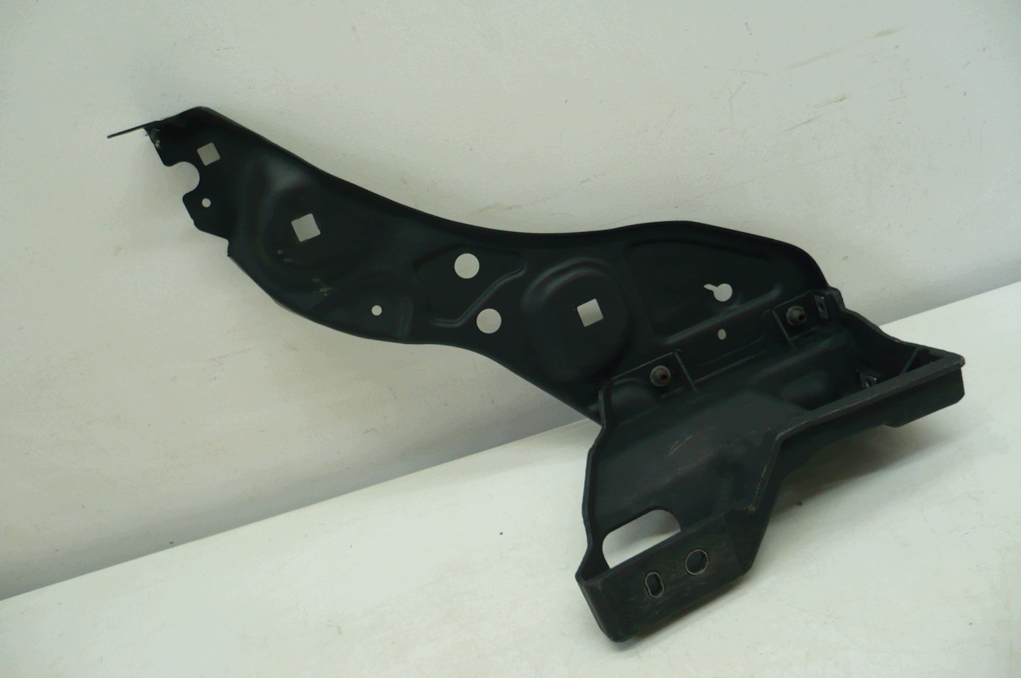 MERCEDES CLS W218 OKULAR supports support lights right front 218