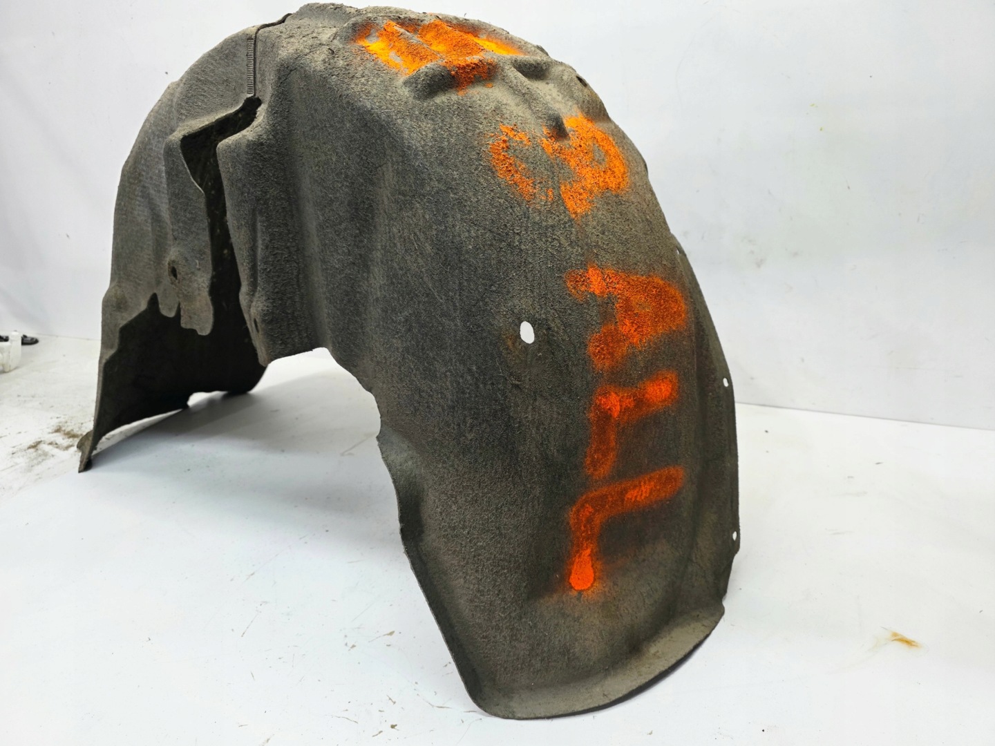 mudguard MATERIALOWE right rear part AUDI A4 B8 ALLROAD 8K9810172A