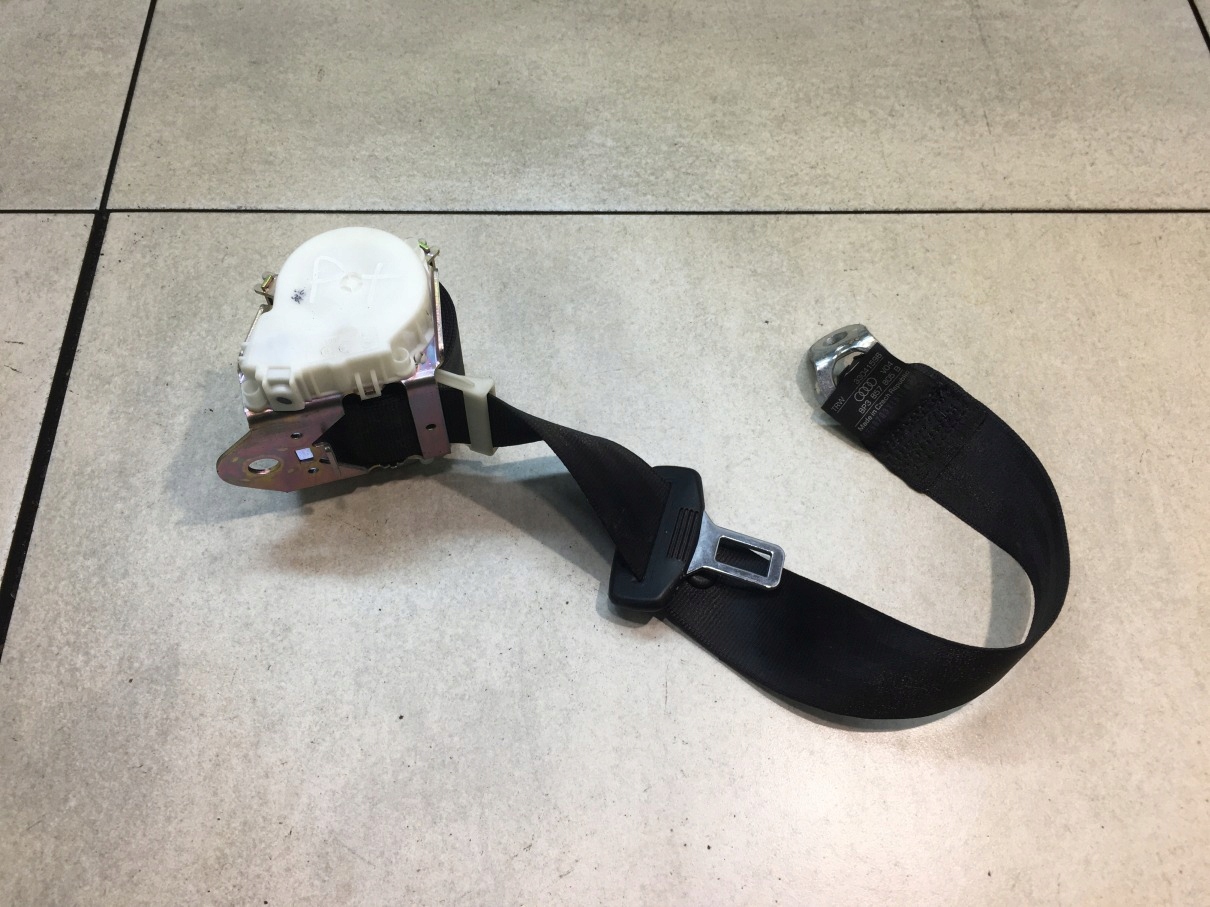 Gurten Sicherheits rechts heck AUDI A3 8P 8P3857805B