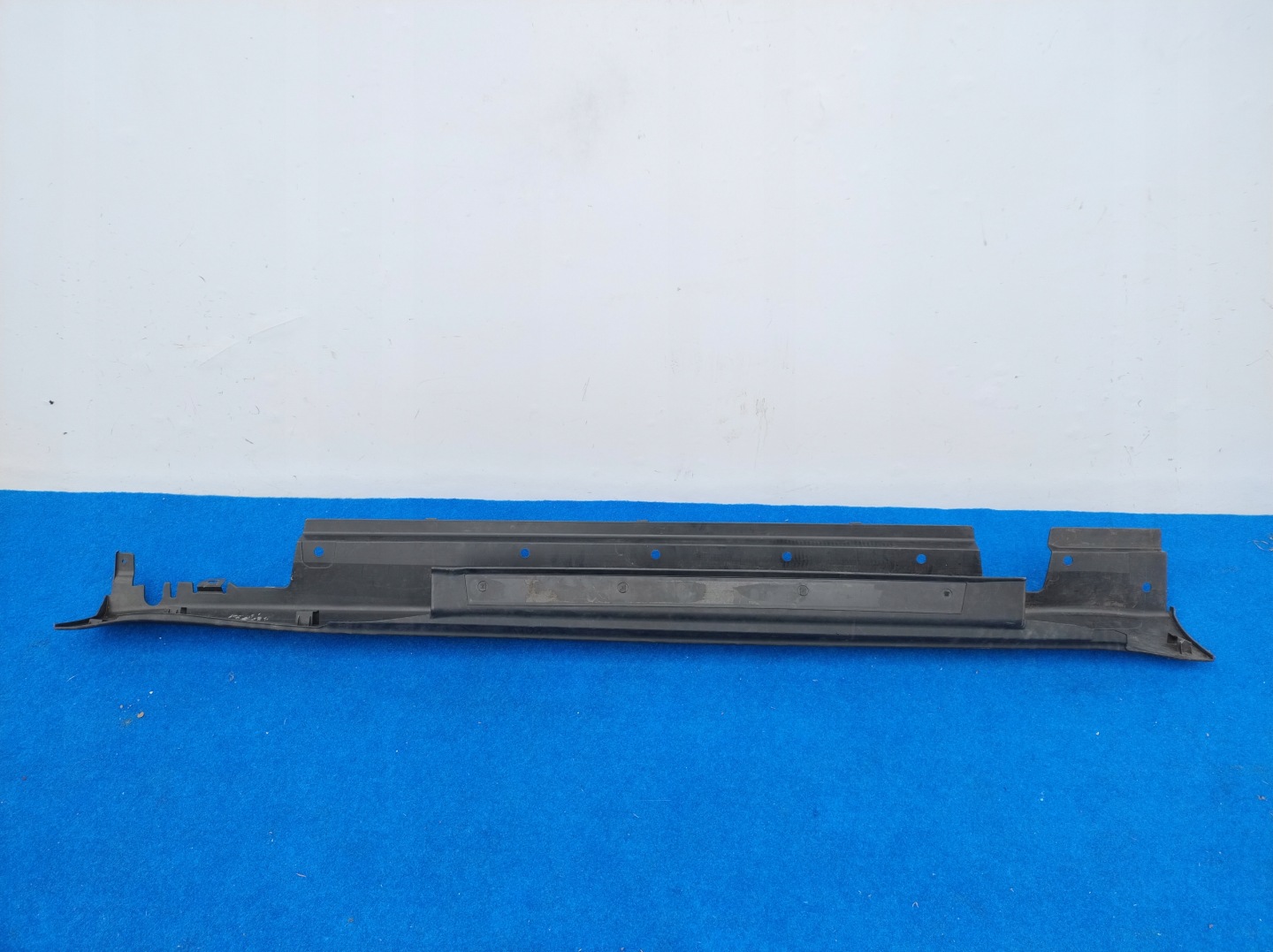 MINI COOPER R55 R56 R57 06-13 ROK right moulding threshold threshold 7147916 C514