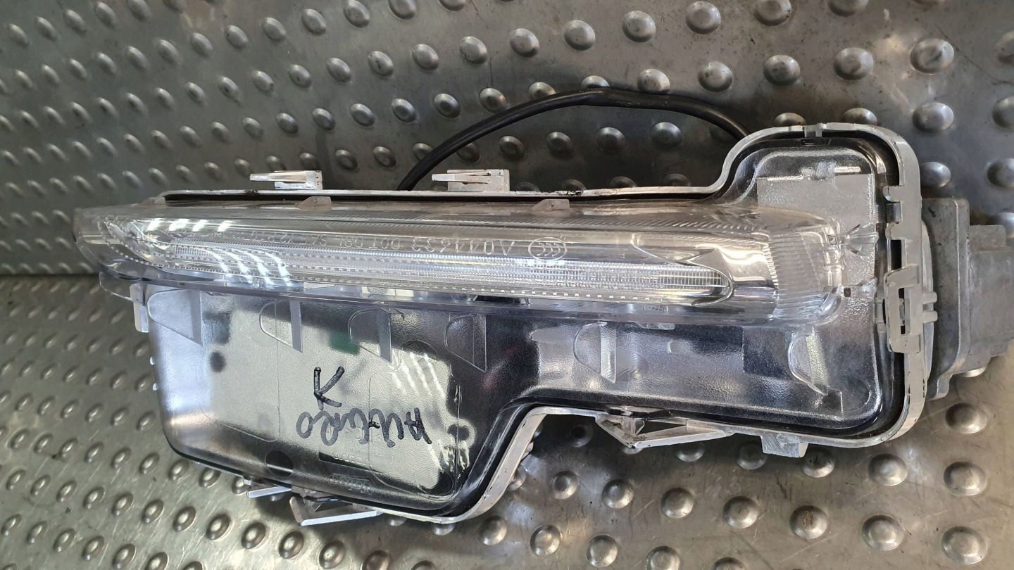 Nebelscheinwerfer rechts VOLVO V60 LIFT 13- 89250222