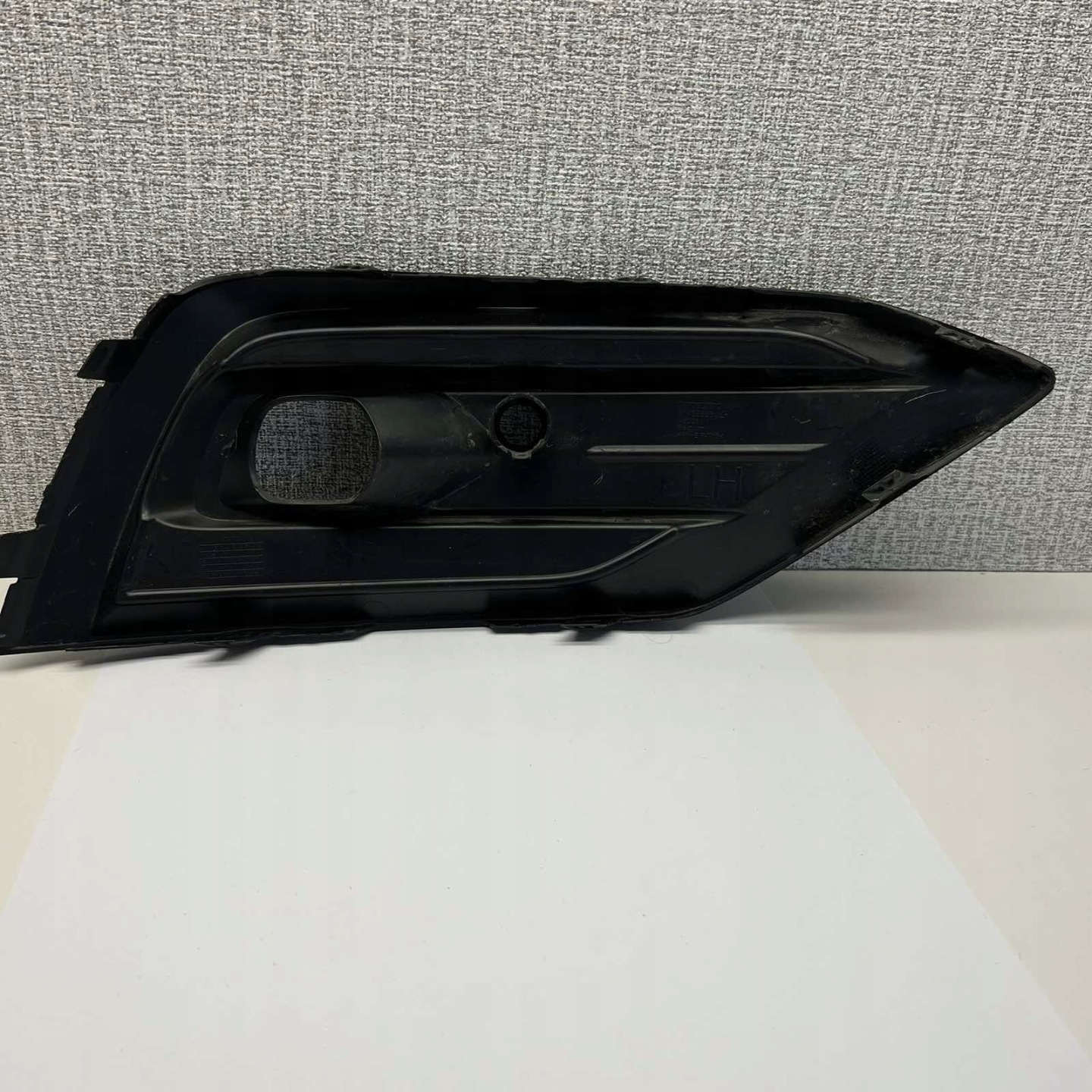 VOLVO S60 V60 2017- 2024 grid of a bumper left front left front 31455638