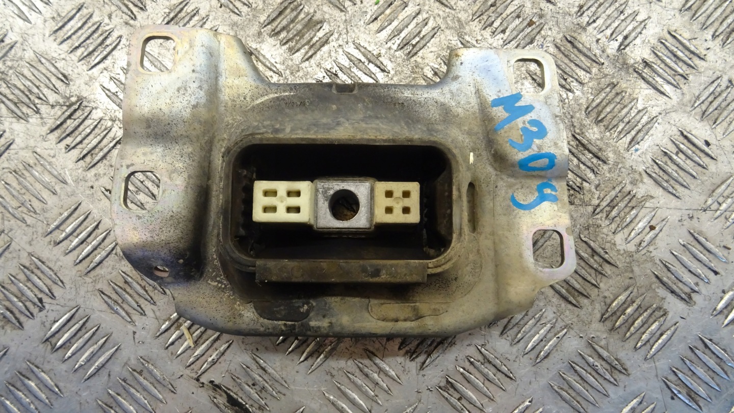 Ford OE V61-7M121-AB holder gearbox mounting NR M309