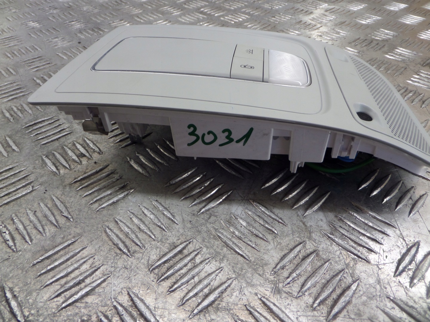FANALE CIELO INTERNO Audi OE 8V0947135A