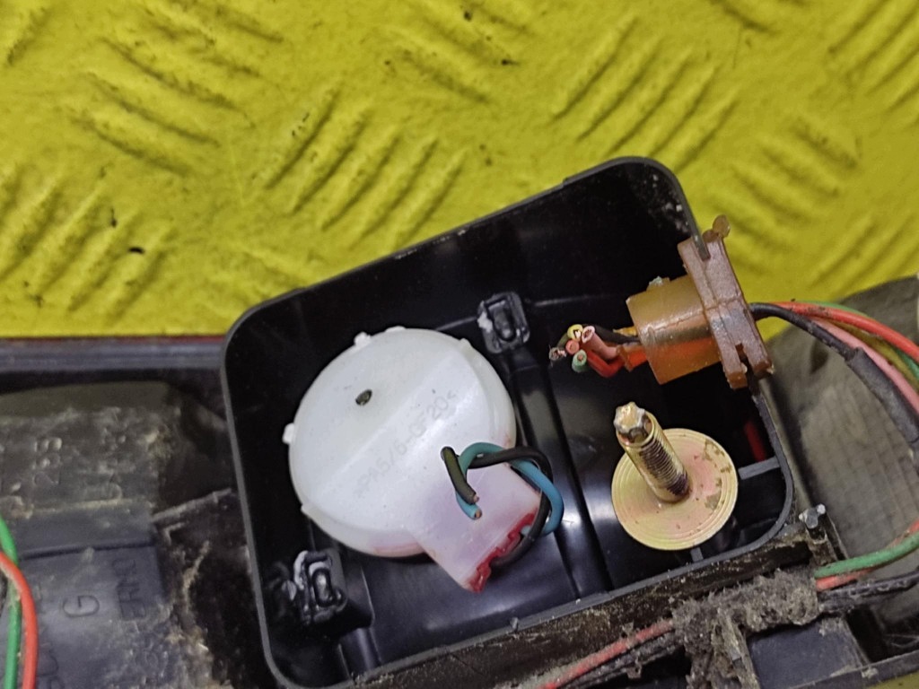 FIAT ULYSSE II light left rear part