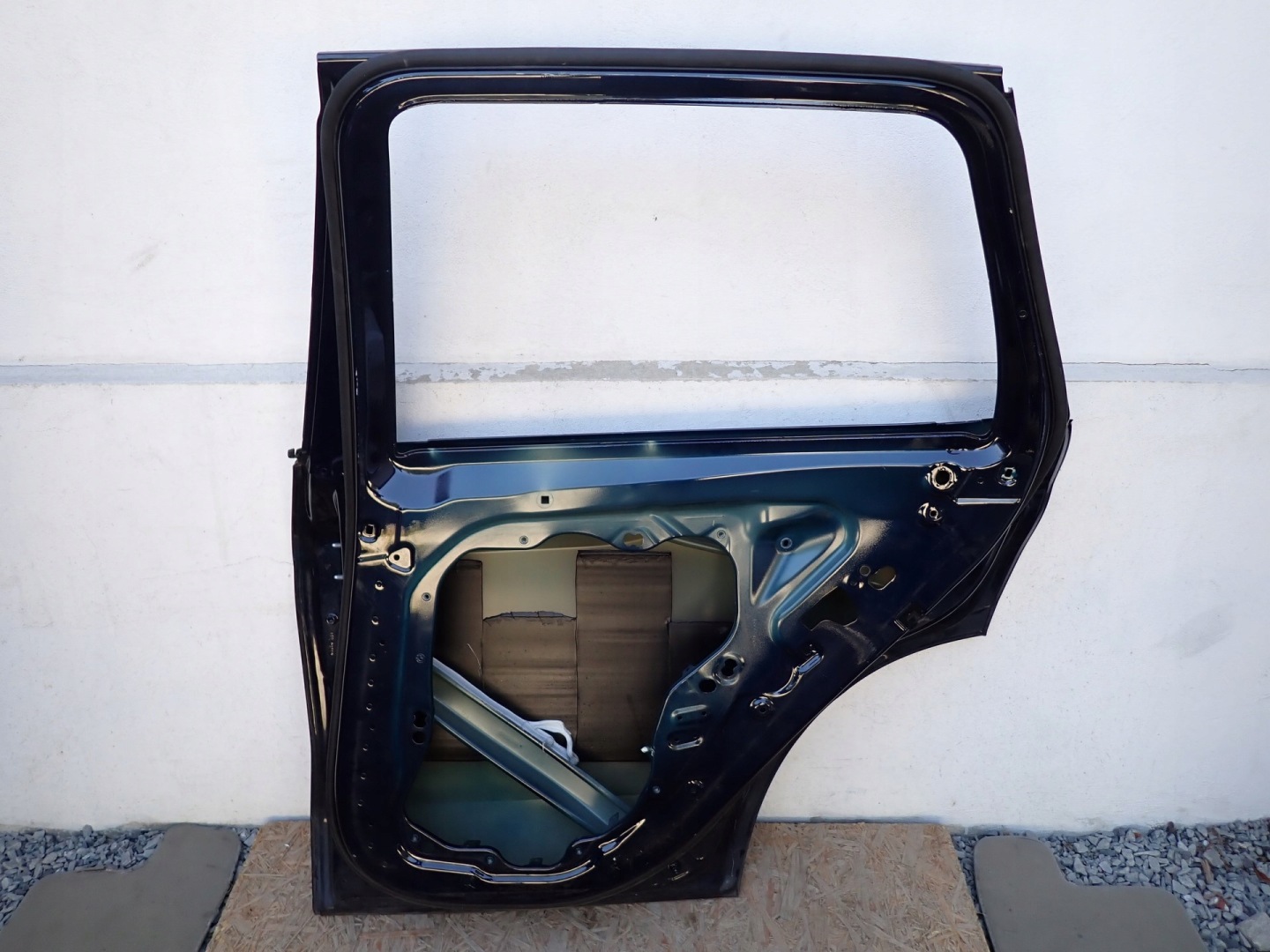 door right rear. right rear part BMW X5 G05 2018