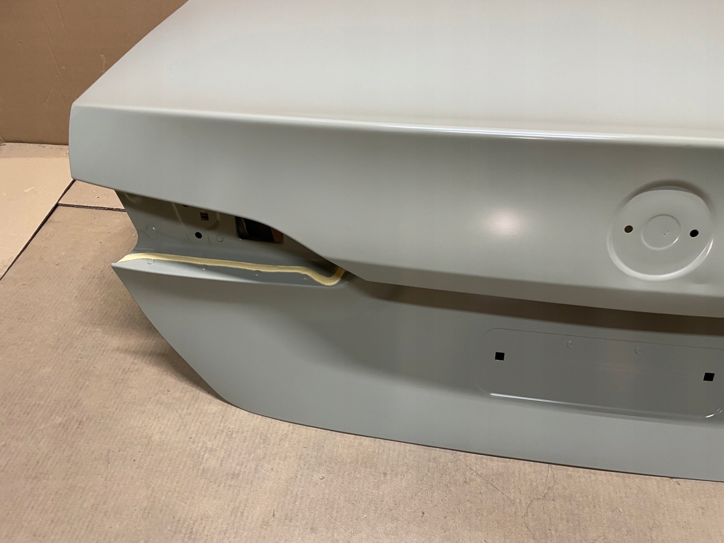 trunk door boot BMW 5 G60