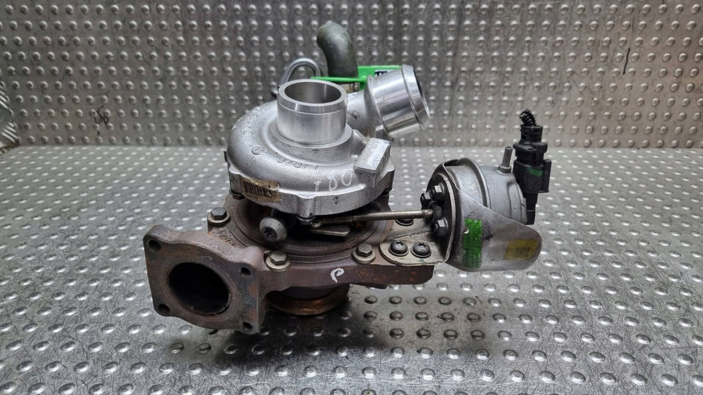 Turbo 9677063780 FORD FOCUS MK3 C-MAX MK2 MONDEO MK4 2.0 TDCI