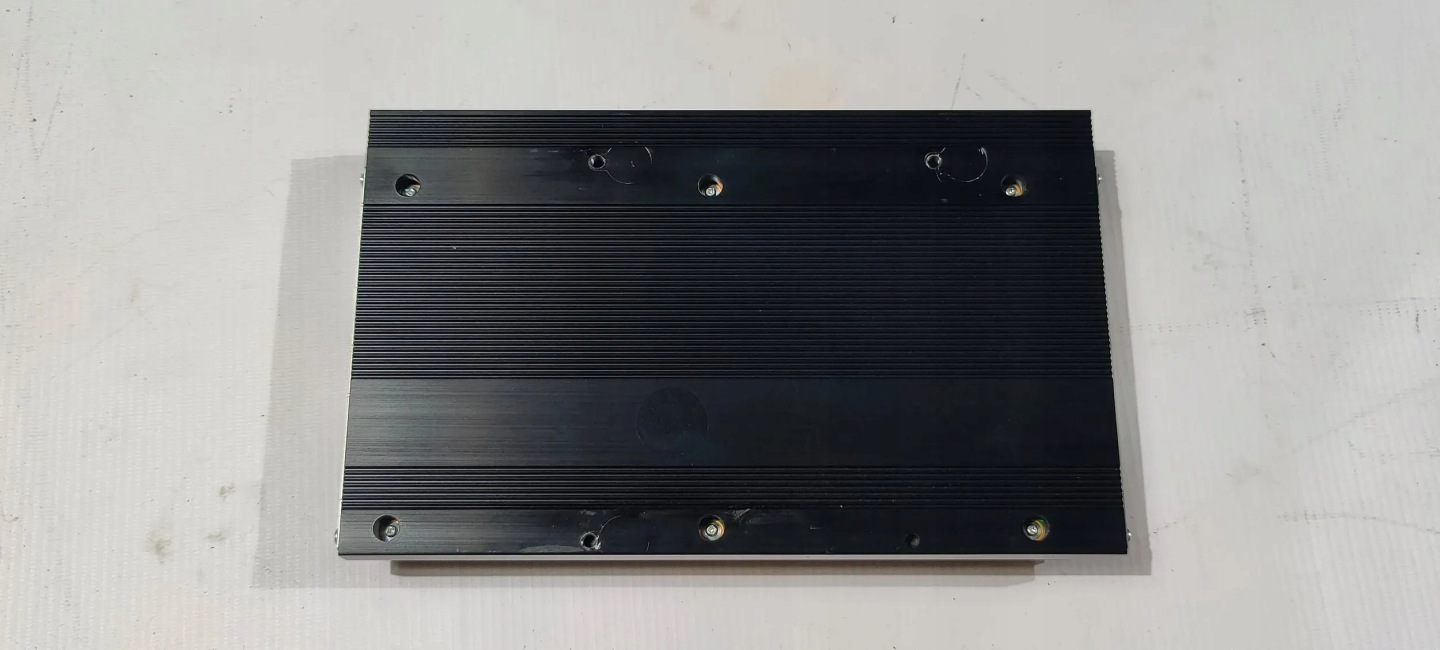 amplifier audio amplituner Dodge Charger, Challenger, Chrysler 300 2015