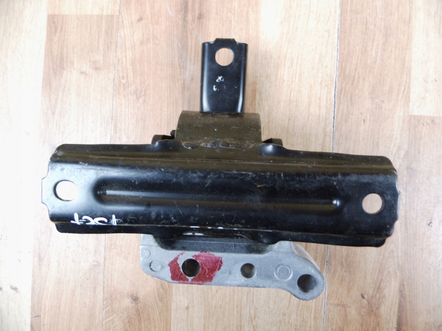 Mitsubishi ASX Lancer holder holder airbag engine mount 1091A180