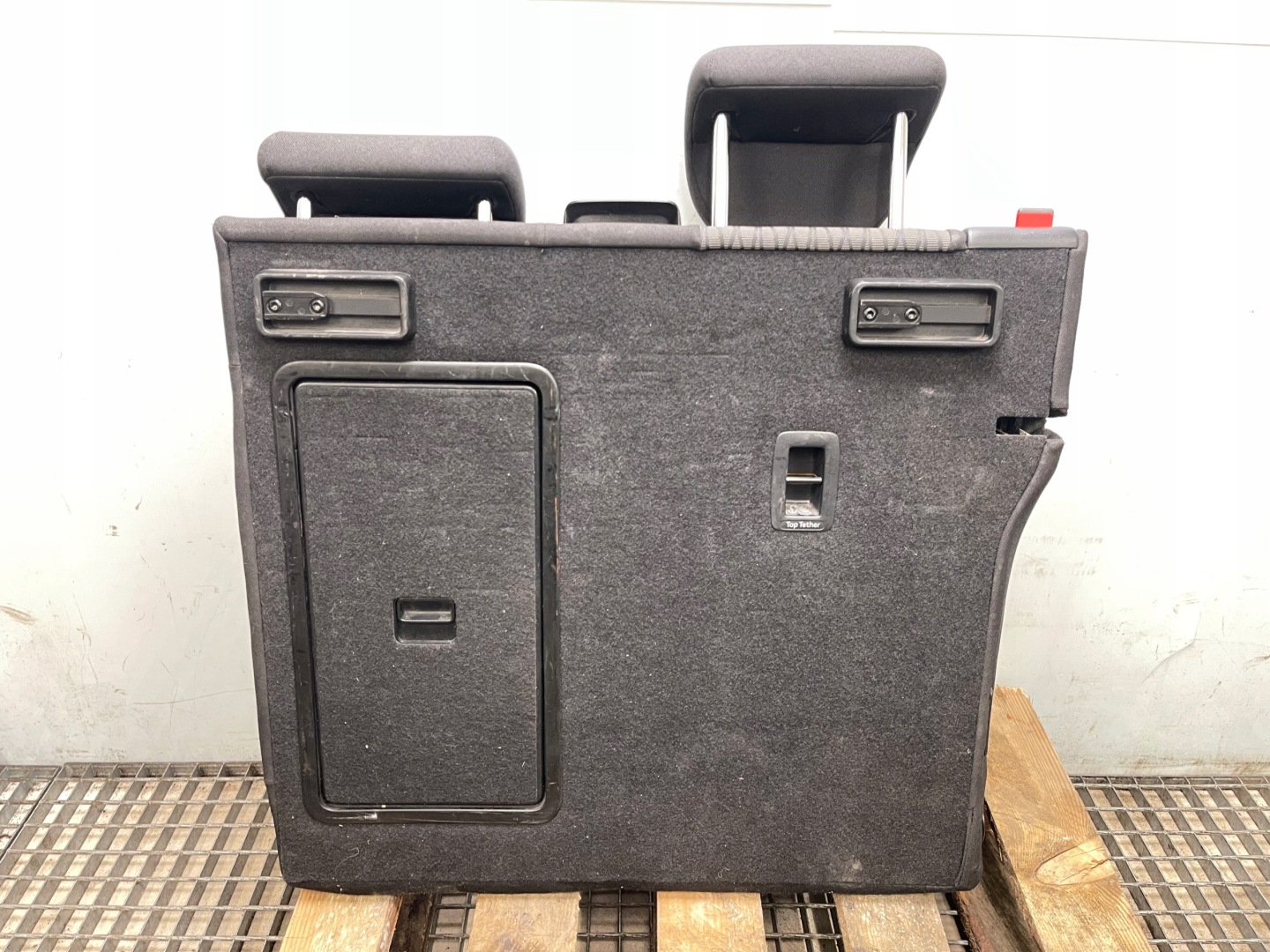 Seat Leon III 5F kombi backrest rear seat right rear part