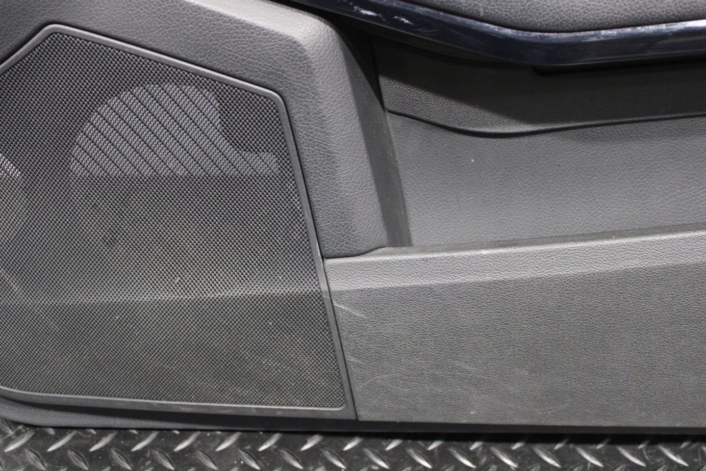upholstery side door right front MERCEDES E-class W212 LIFT