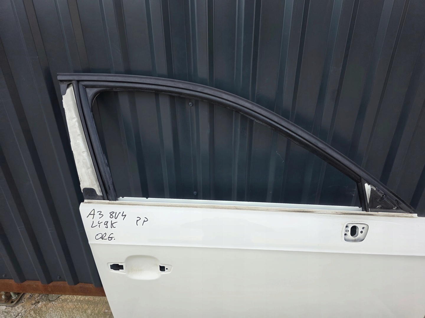 door right front AUDI A3 8V SPORTBACK 8V4 5-door LY9K original !!!