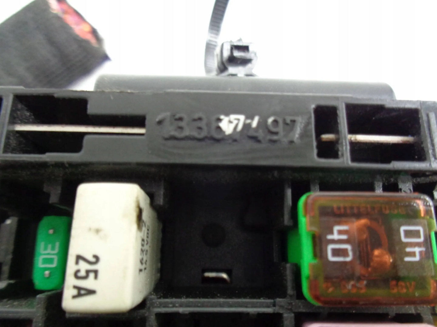 OPEL ASTRA K V 15-21 MODULE FUSIBLES 15533696