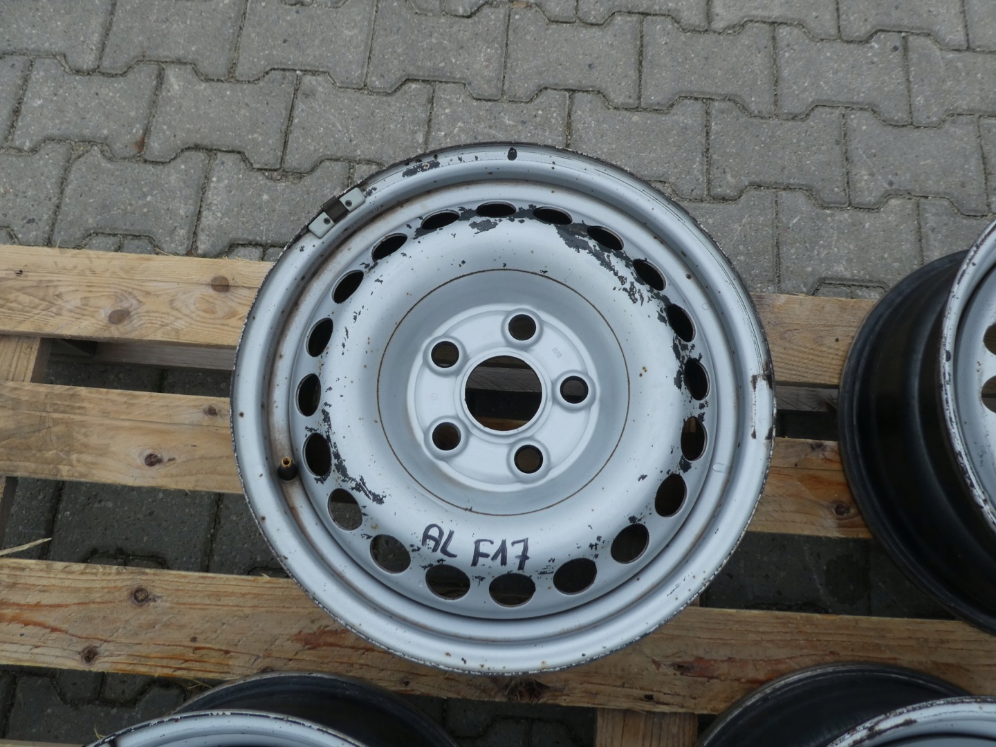 VW T5 CERCHI Ferro 7H0601027D 6.5JX16 ET51