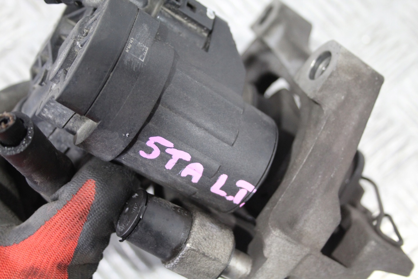 caliper brake left rear part TOURAN II 2 5TA