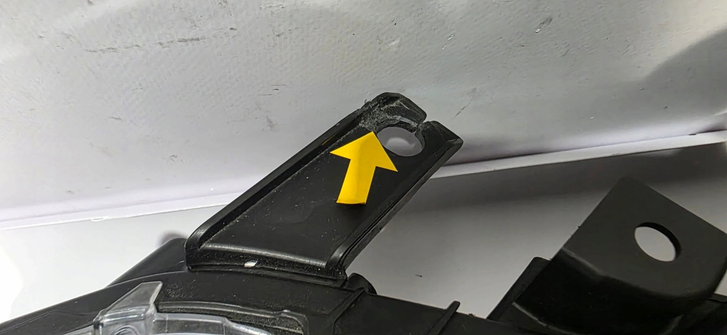 light left front TOYOTA YARIS CROSS 20- original EUROPA KOITO 0D-310
