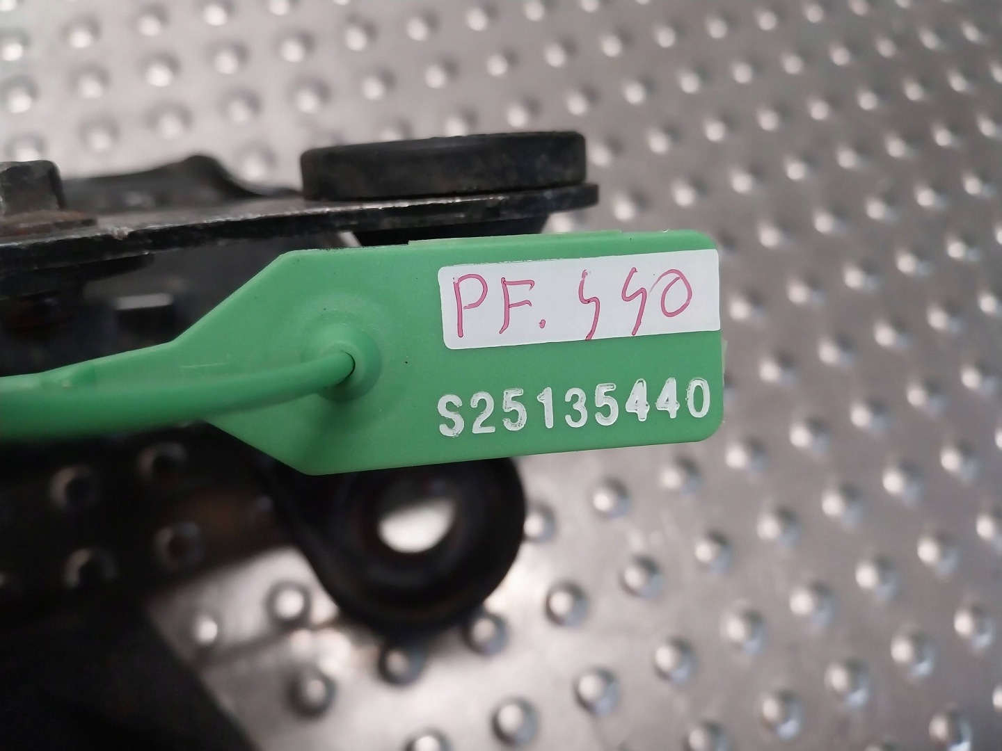 holder gearbox mounting 97BB-7M125-CB FORD MONDEO MK2 2.5 V6