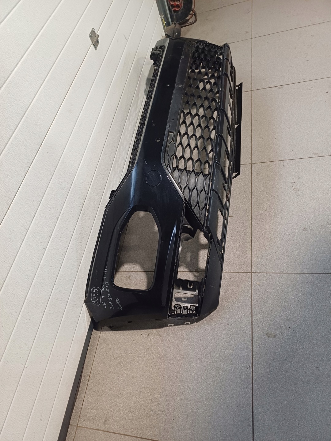 bumper front front VW T- ROC 17-21R 2GA807221J 2 X PDC