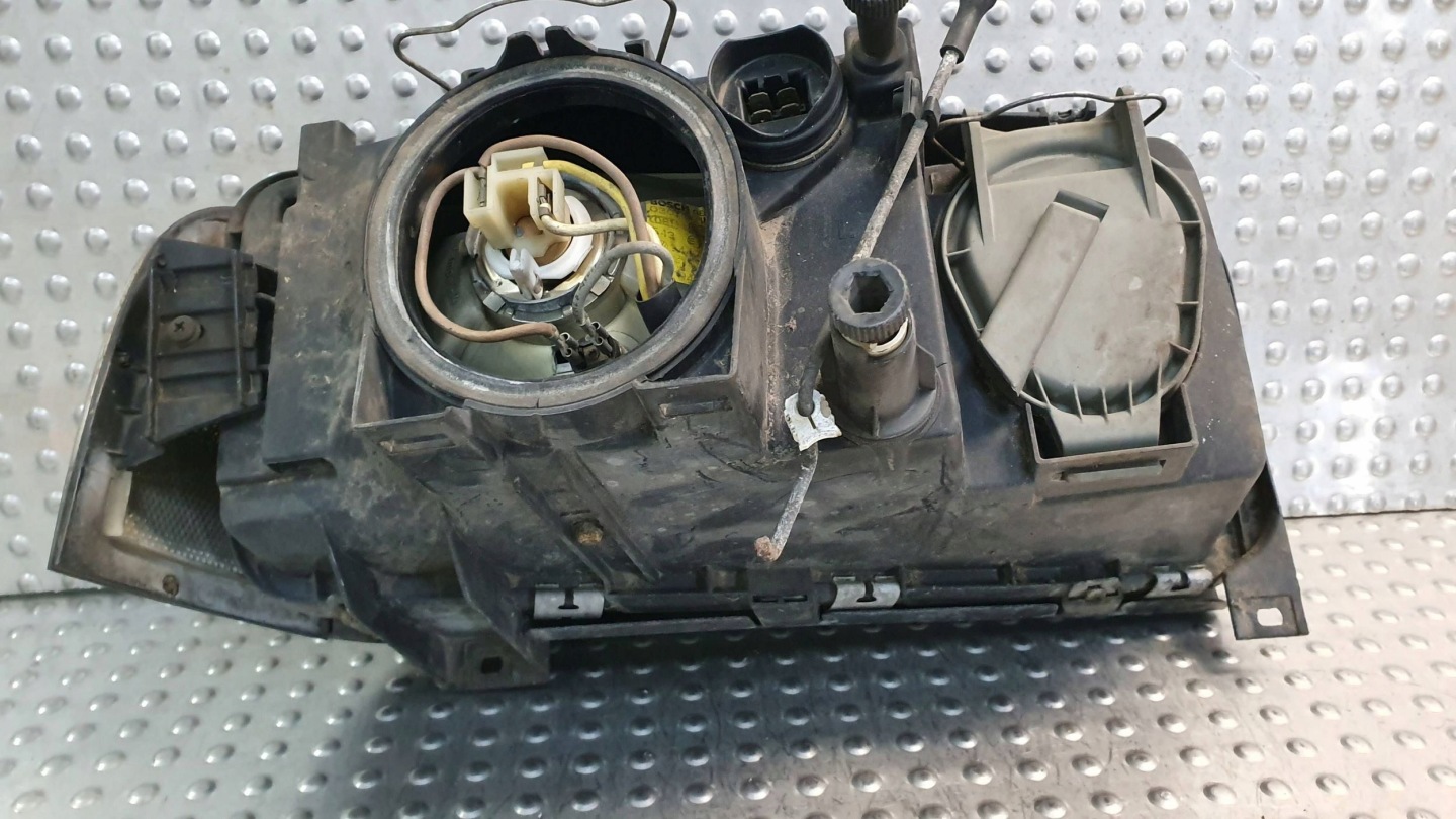 světlo předek levá AUDI 200 C3 83