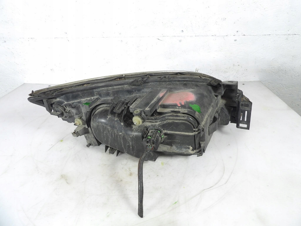 FORD MONDEO MK3 LIFT REFLEKTOR left 1305235544