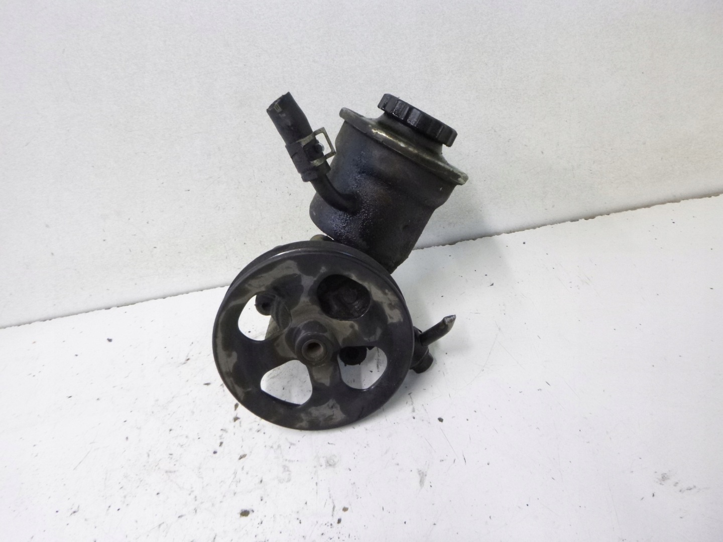 servo pump Toyota Yaris 1.0 2000r.