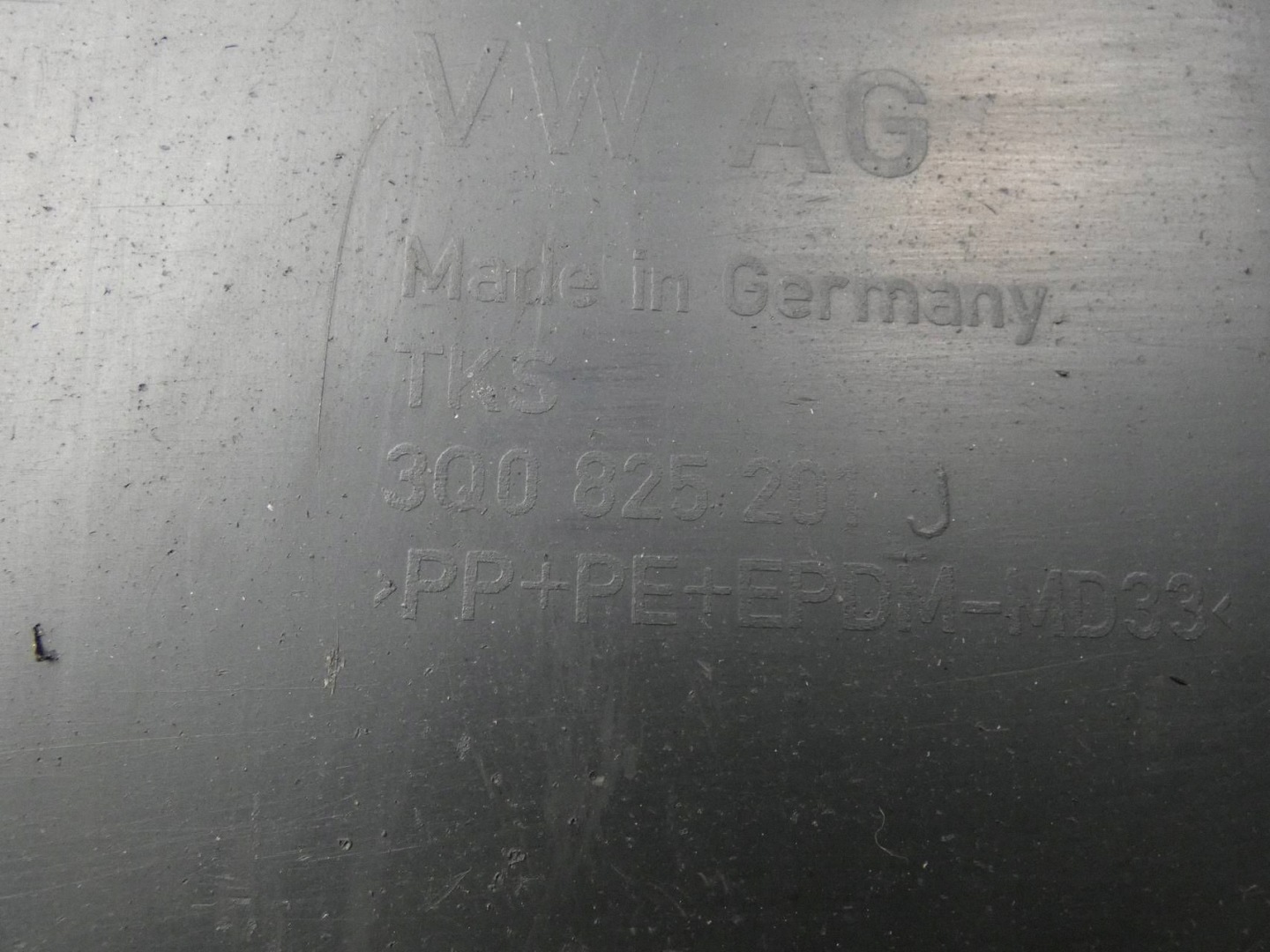 SKODA SUPERB III KOMBI cover chassis lower left