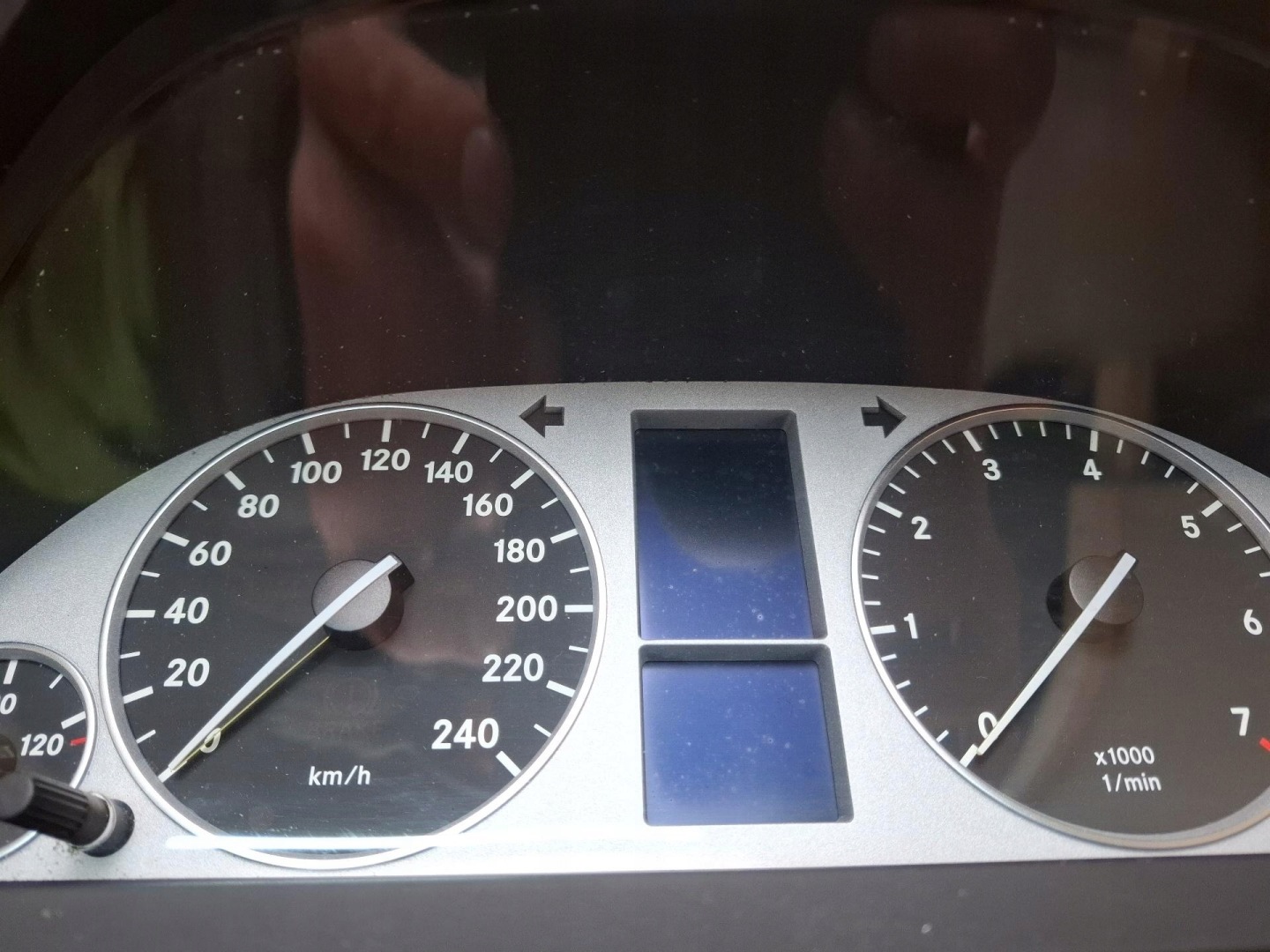 dials Mercedes-Benz B W245 facelift T245.232 2008 A1695400448