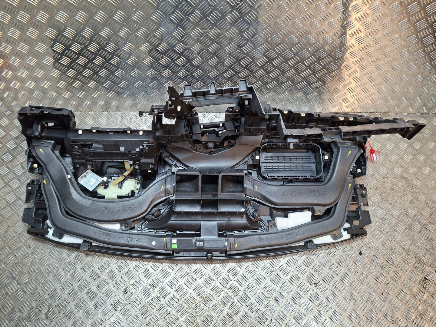 dashboard console 681009207R RENAULT CLIO V 2019