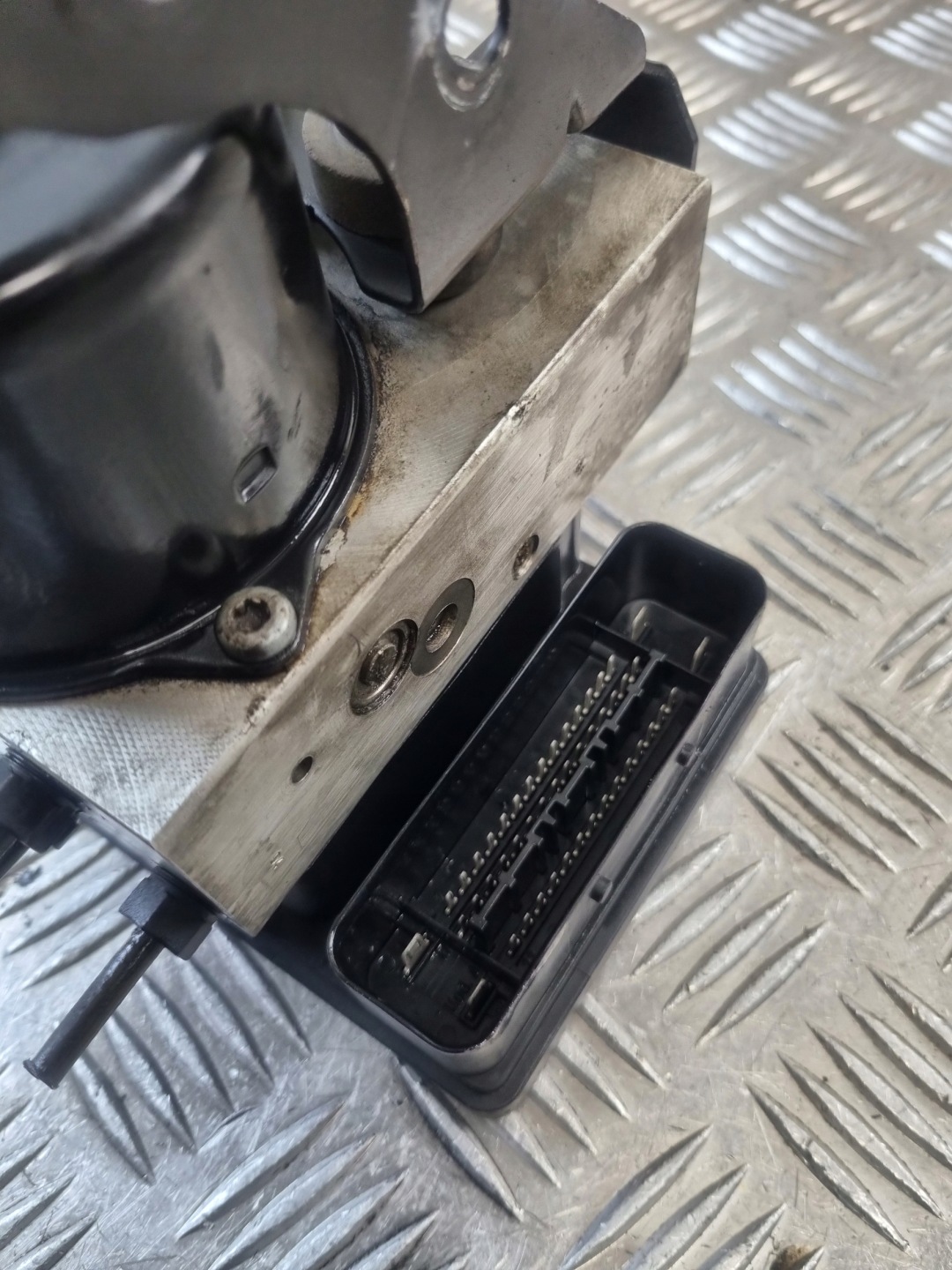 pumpa ABS VW SHARAN 7M3 907 379 E