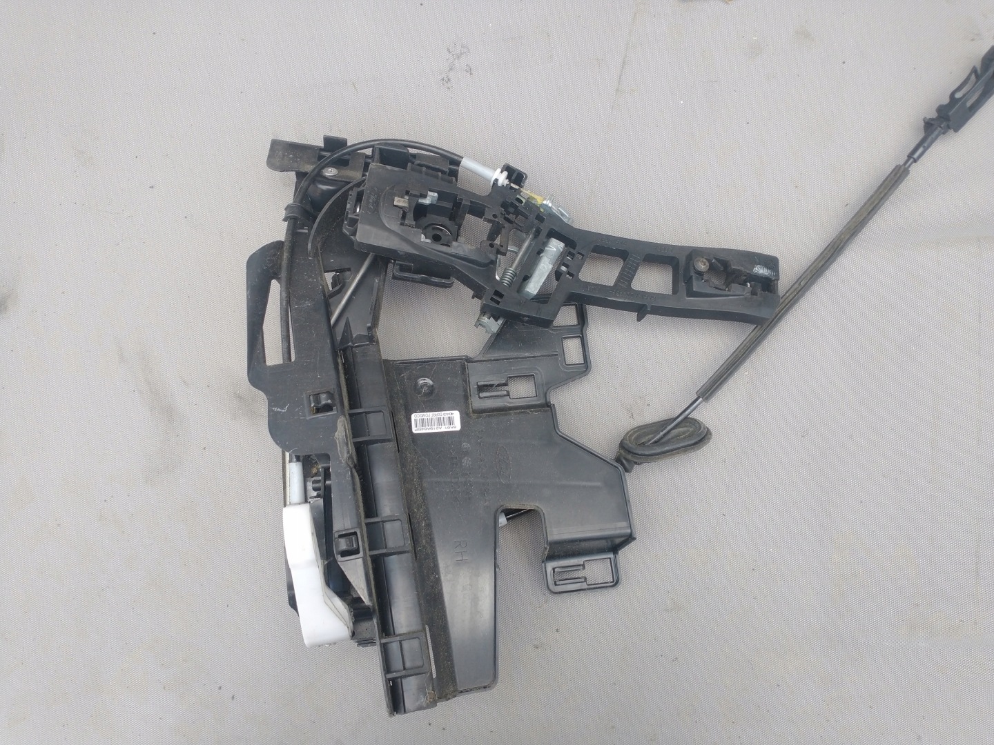 lock door front right FIESTA MK7 8A6A-A21812