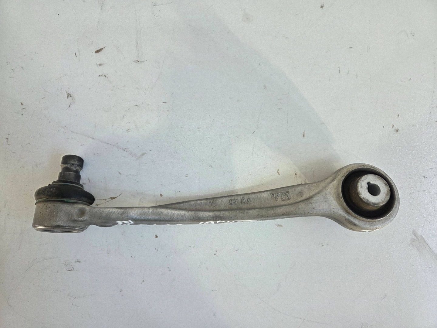 Audi A6 S6 C8 4K arm upper front left (Q898)