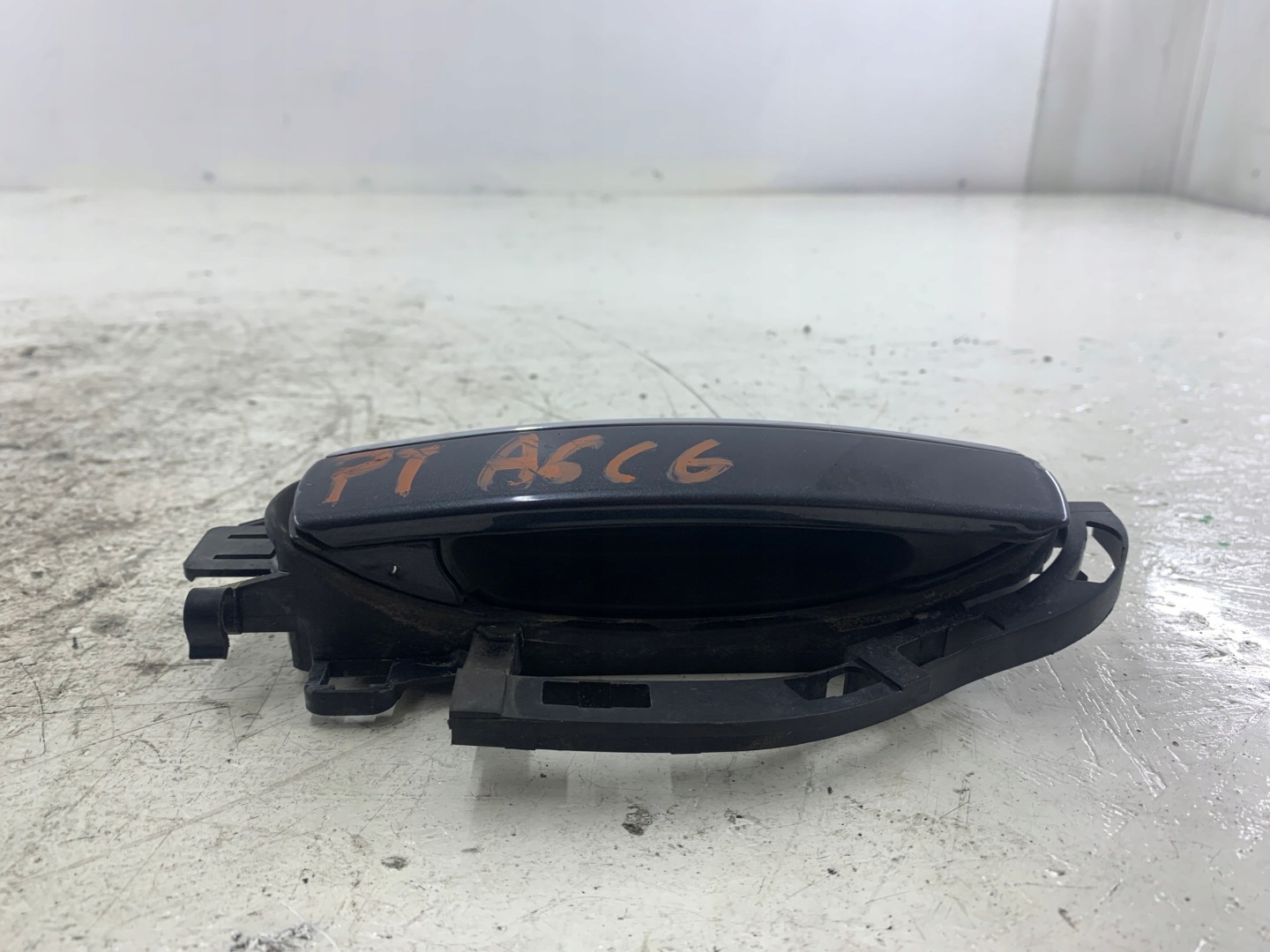 AUDI A6 C6 handle exterior right rear part