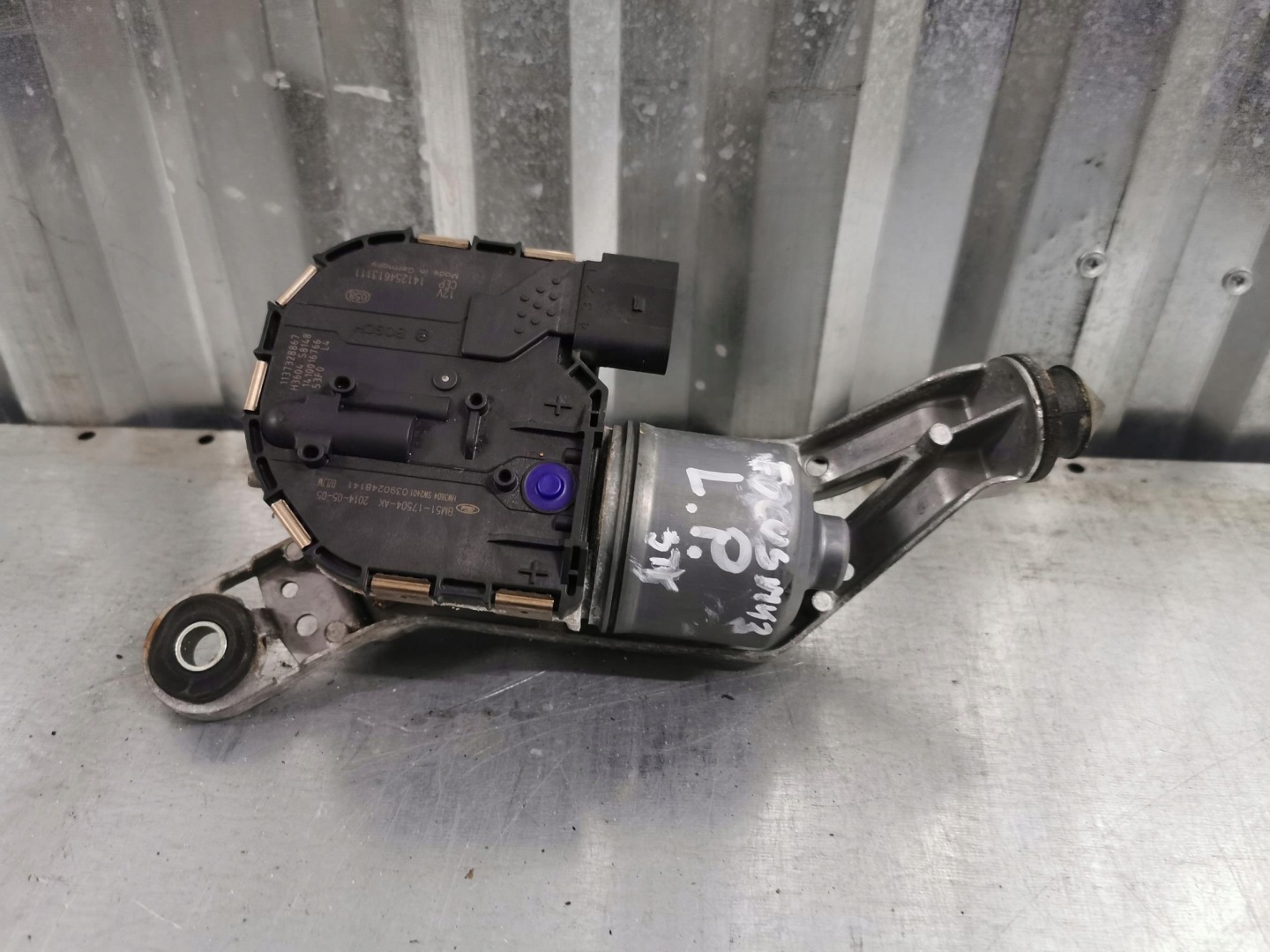 Motor Wischer links FORD FOCUS MK3 BM51-17504-AK