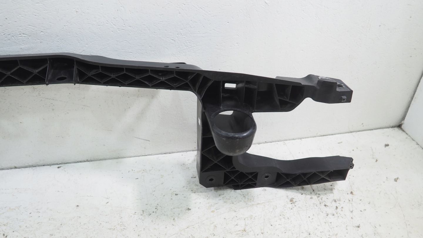 Mercedes Vito V Klasa W447 pillar iron support panel for radiators A4478801103