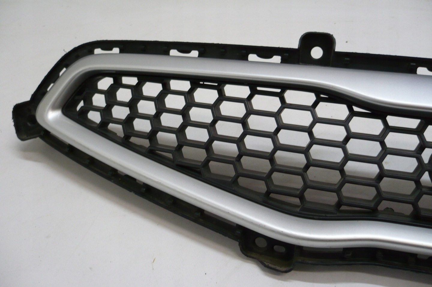 KIA PICANTO II 11-14 Grille Original