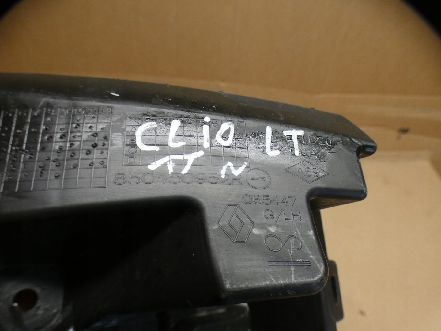 Renault Clio V bumper bracket right left komplet rear part 850429691R 19
