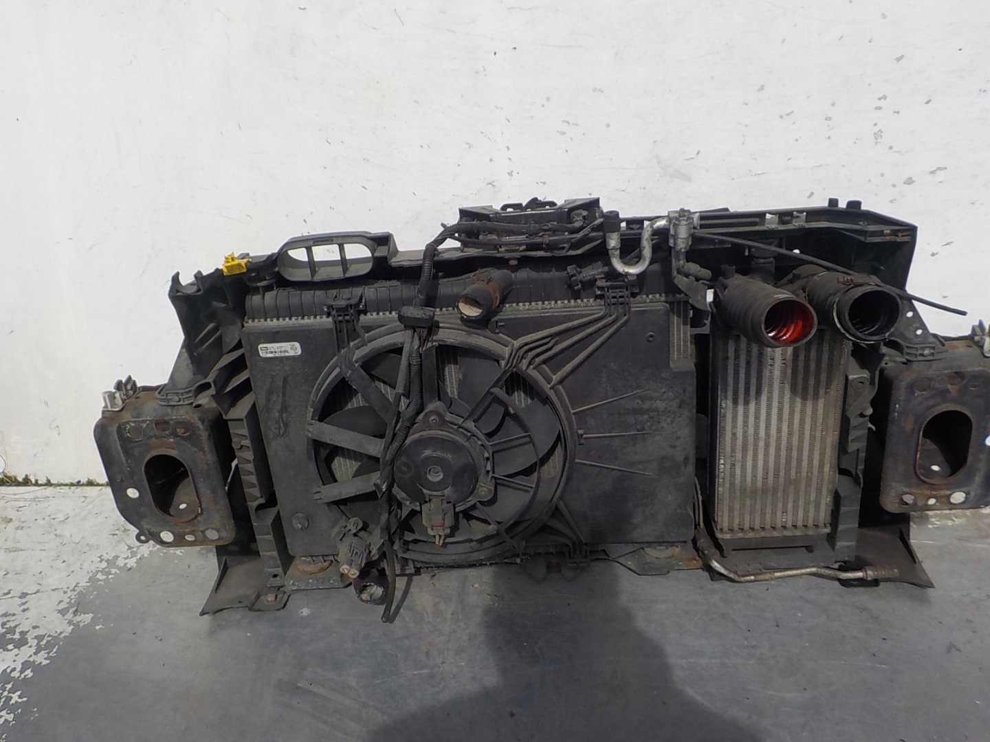 340 FORD FIESTA MK7 1.6 TDCI support panel for radiators sider radiator