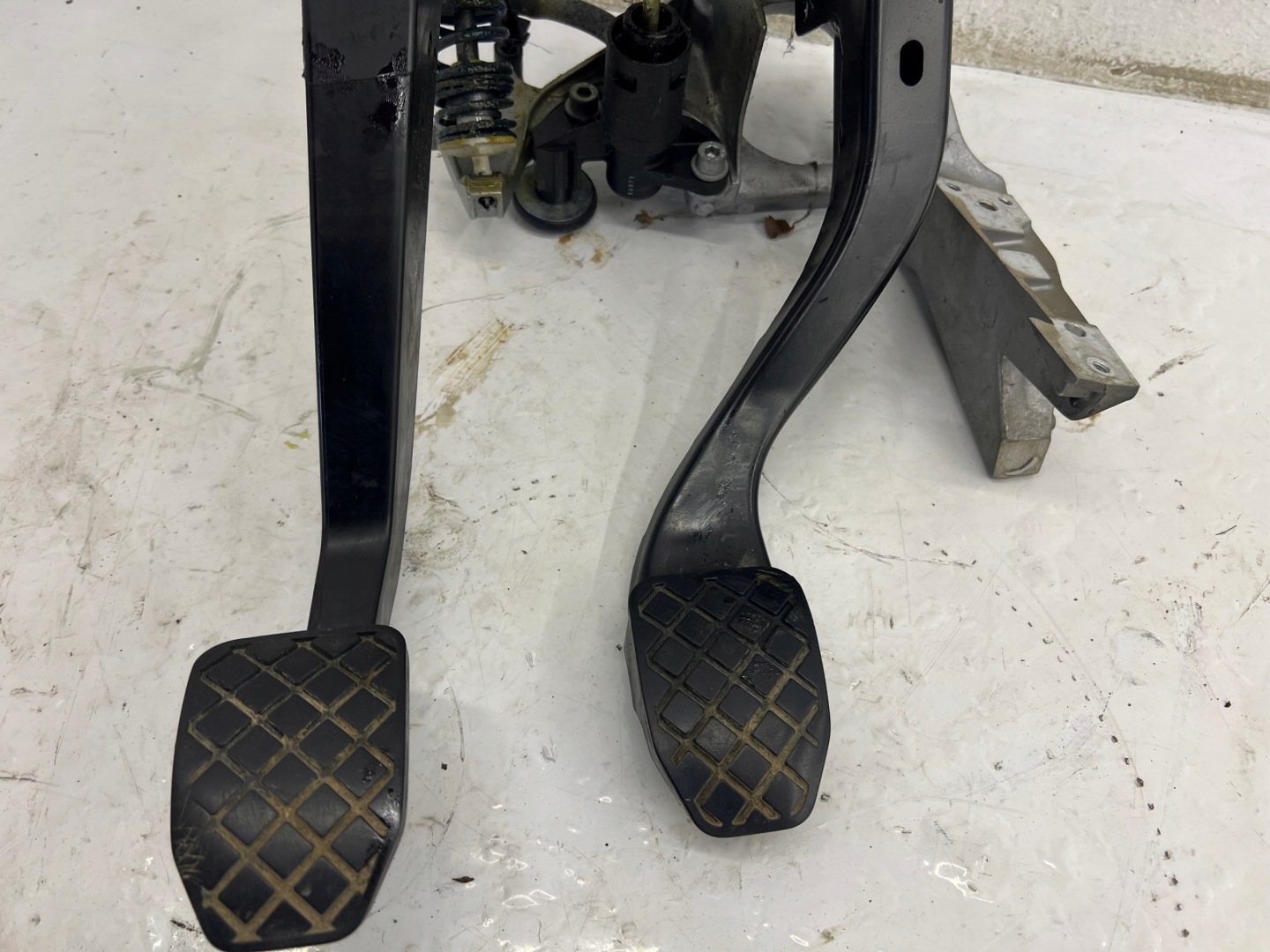 pedals support manually MANUAL GAZ brake AUDI A4 B6 B7 EUROPA 8E1721117D