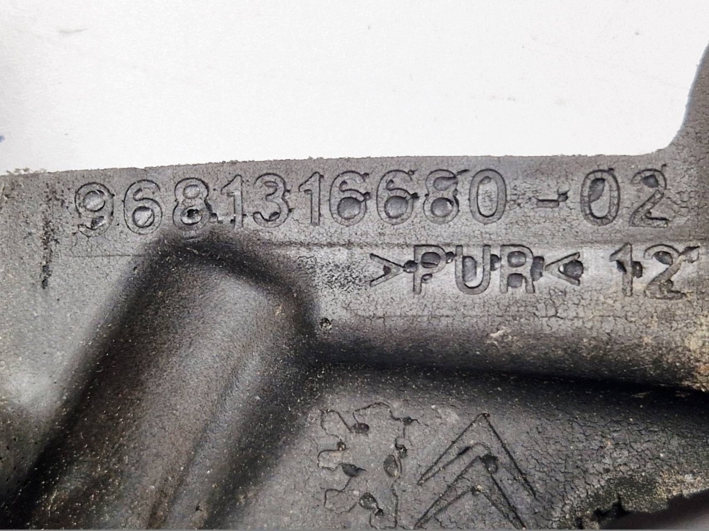 torpedo left Citroen Berlingo II 2 2008 year 9681316680