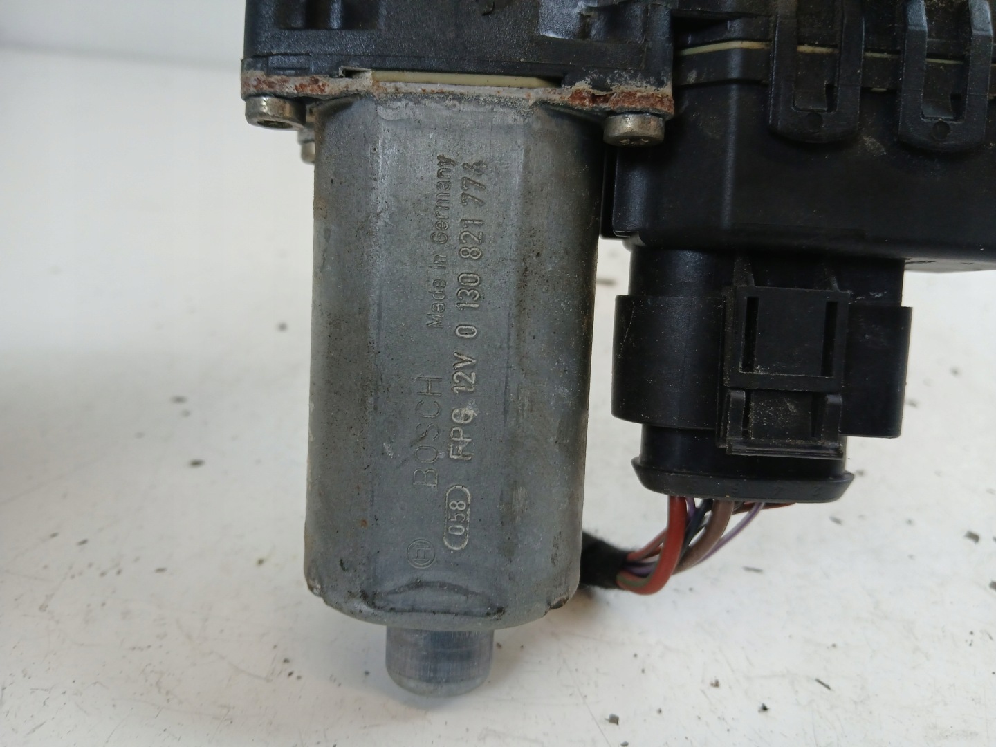 AUDI A6 C5 mini motor windows right front 0130821774