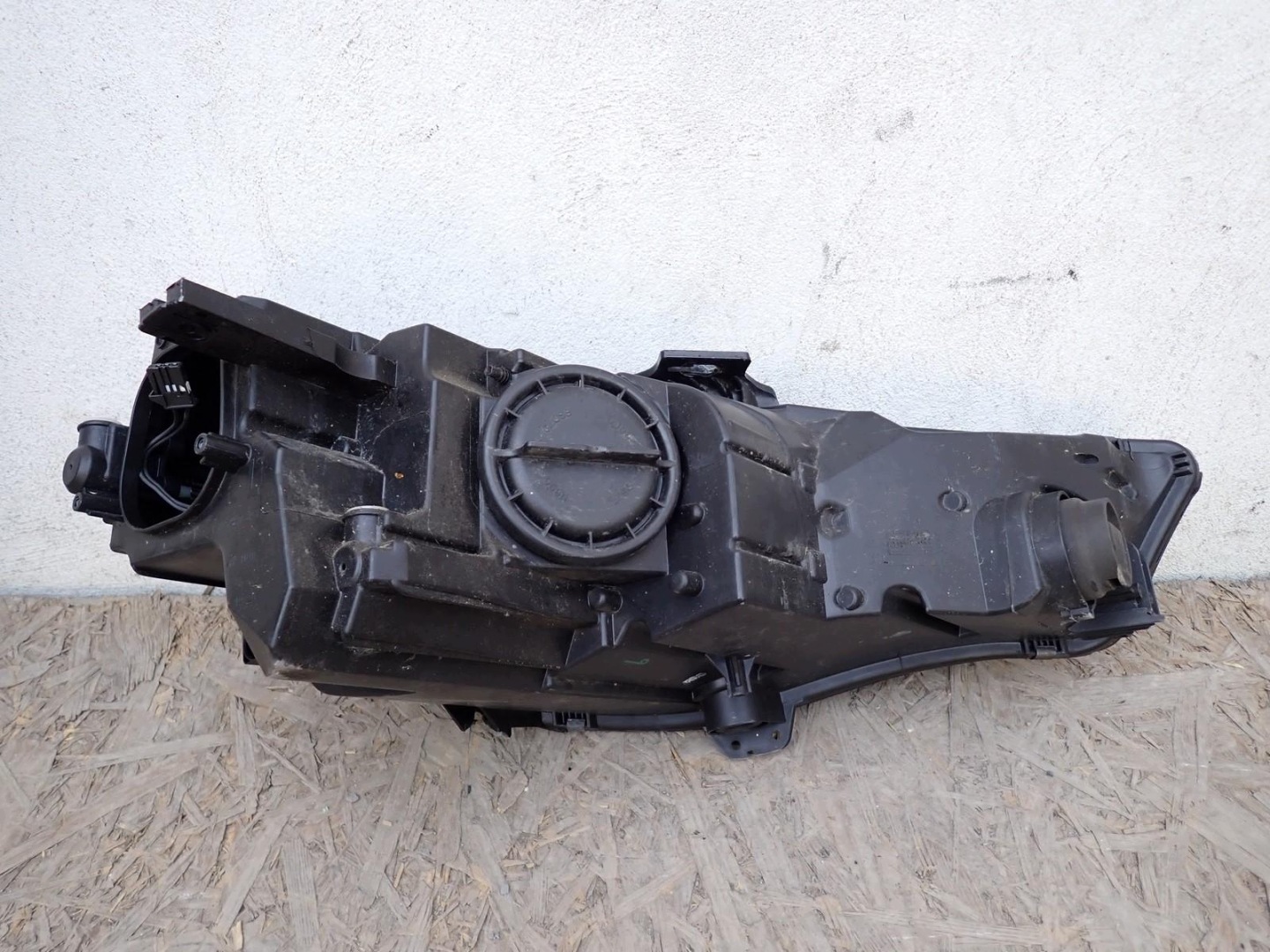 light left REFLEKTOR left XENON AUDI A4 B9 2015-2019R 8W0941005