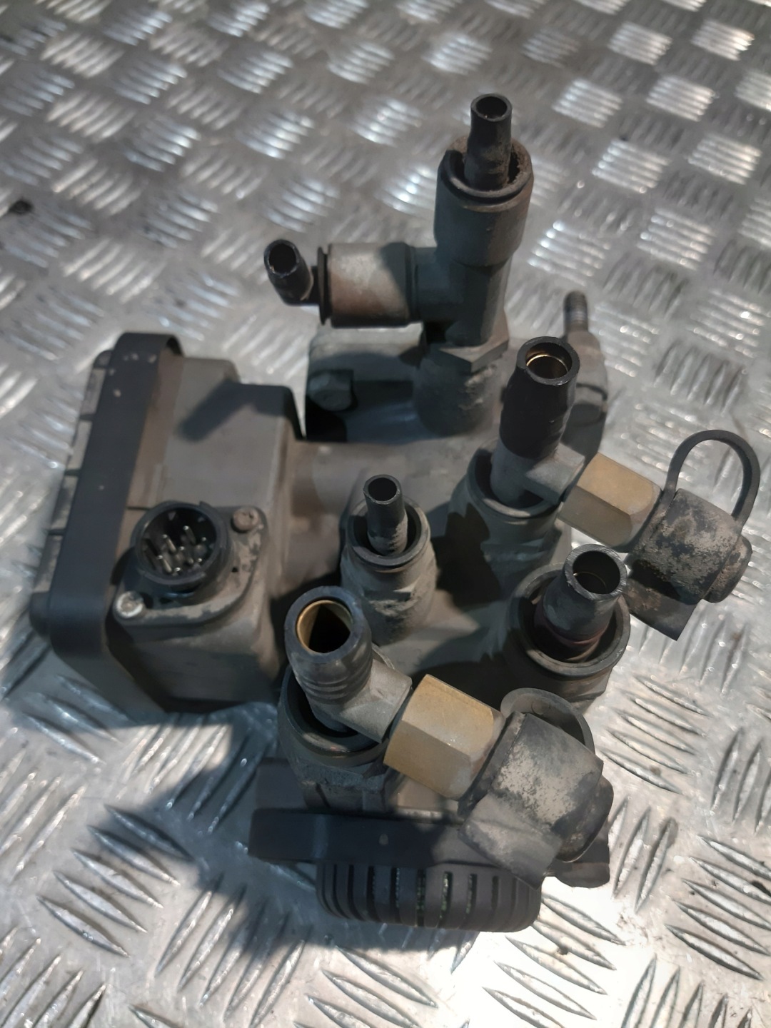 Sensor EBS RENAULT MAGNUM DXI K000919 KNORR-BREMSE 5010612854