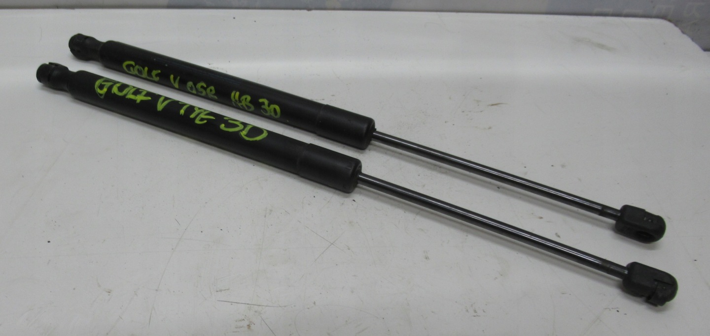 VW GOLF V 05R SILOWNIKI heckklappe Kofferraum KOMPLET