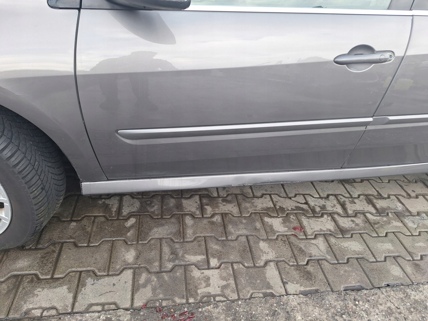 RENAULT LAGUNA 3 III 07-15 KBI+5D door front left TEKND