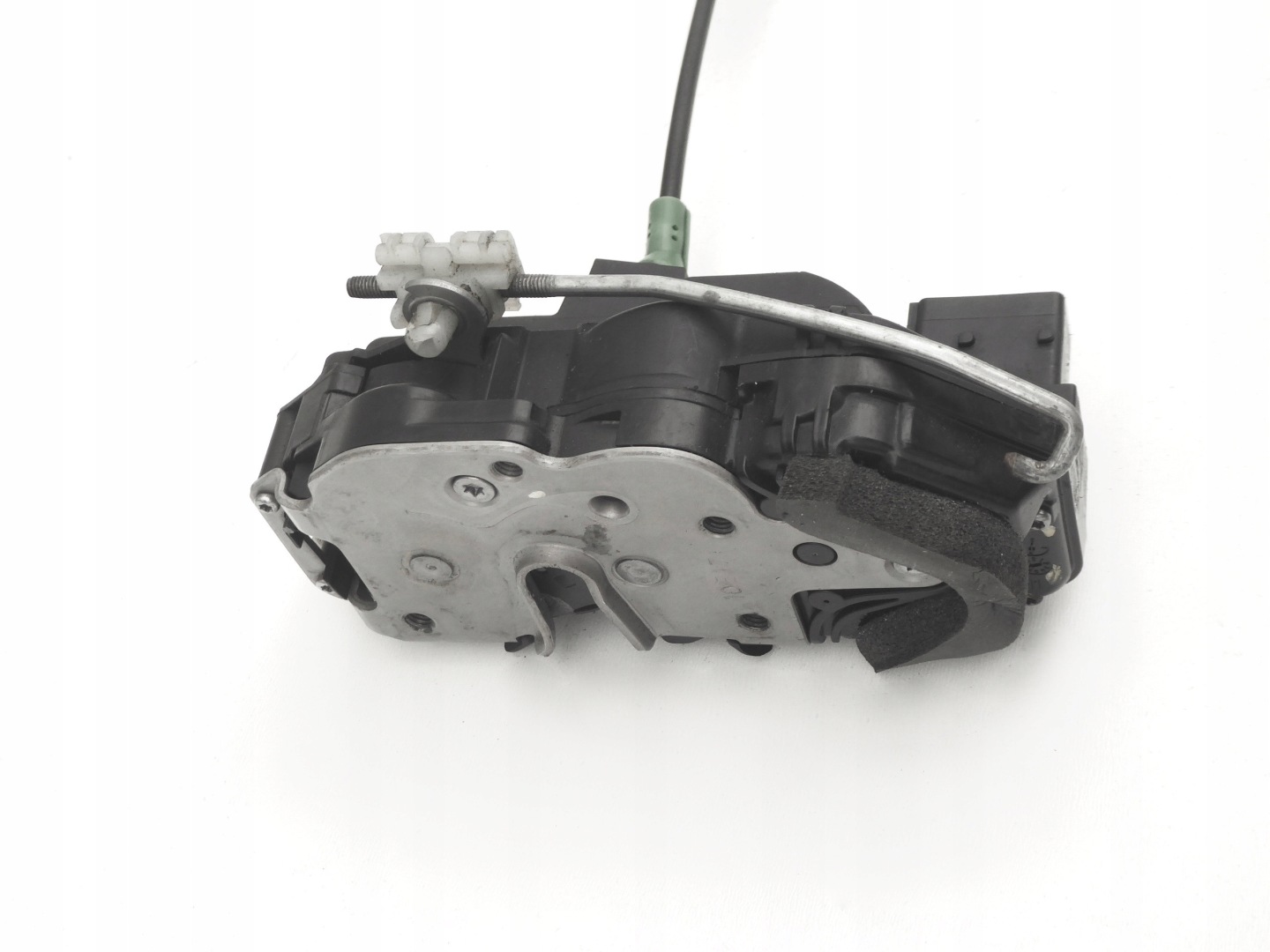 lock door left rear part OPEL INSIGNIA