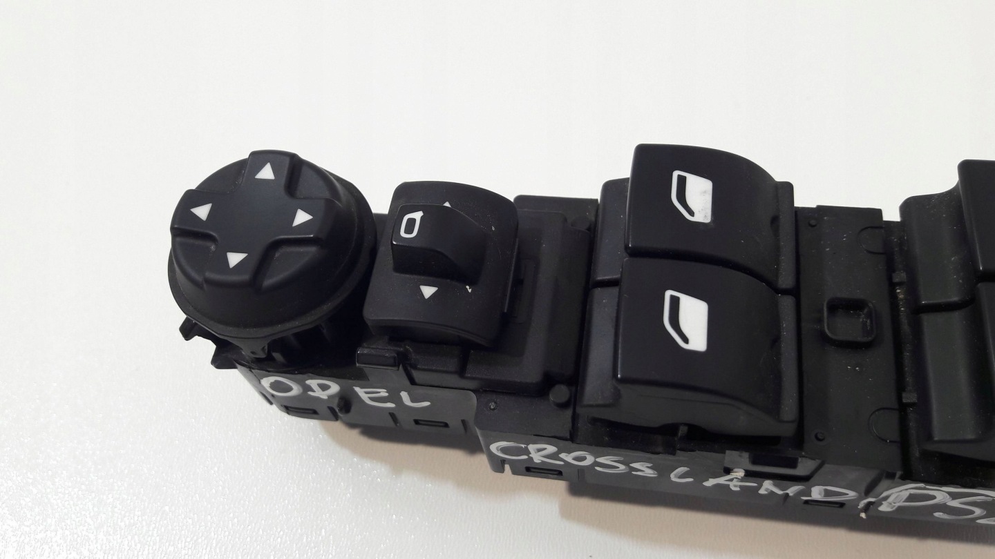 Opel Crossland X Panel window control switch 96788281ZD (PS24)