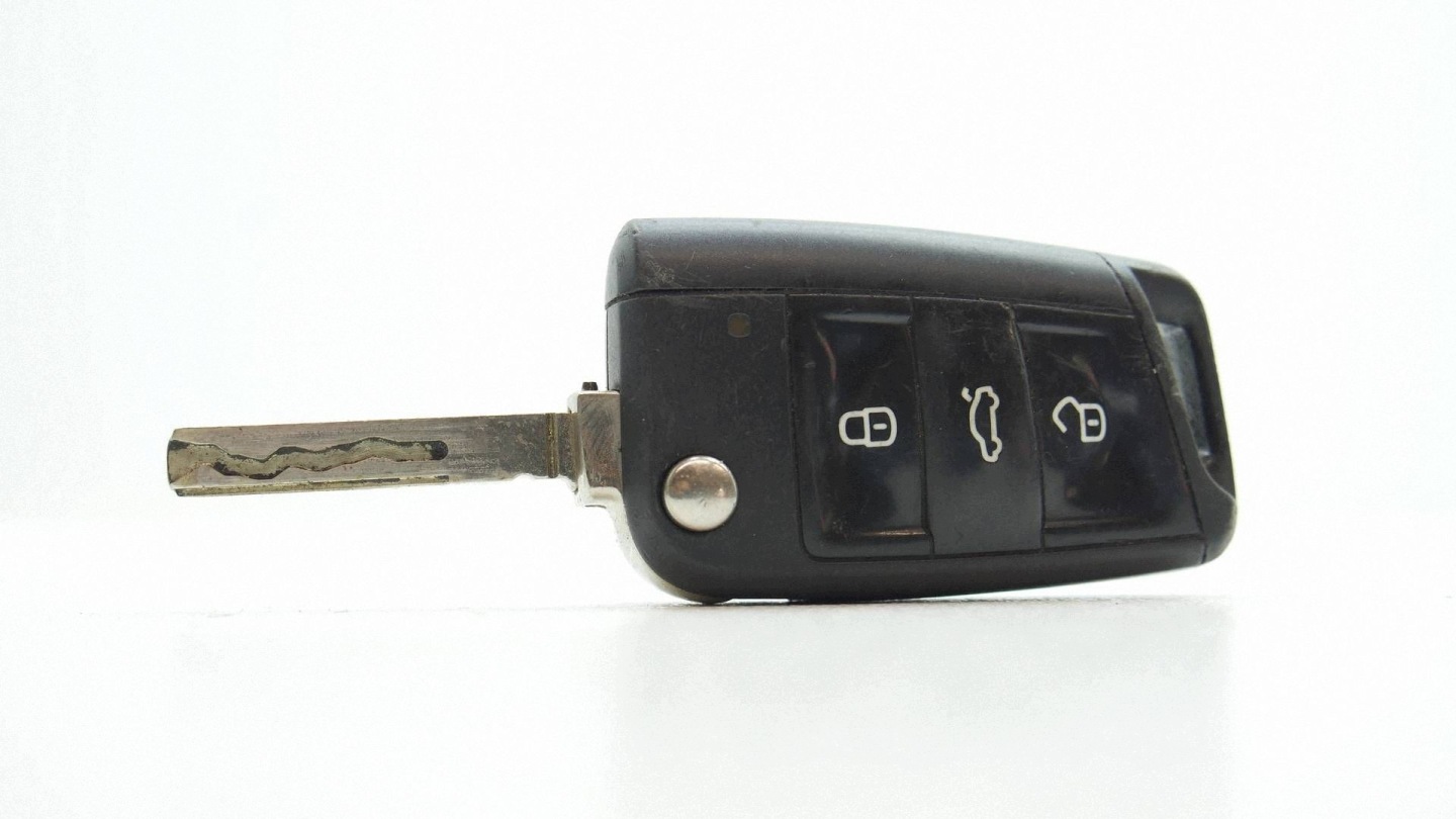 key PILOT SKODA SUPERB B8 6V0959752D
