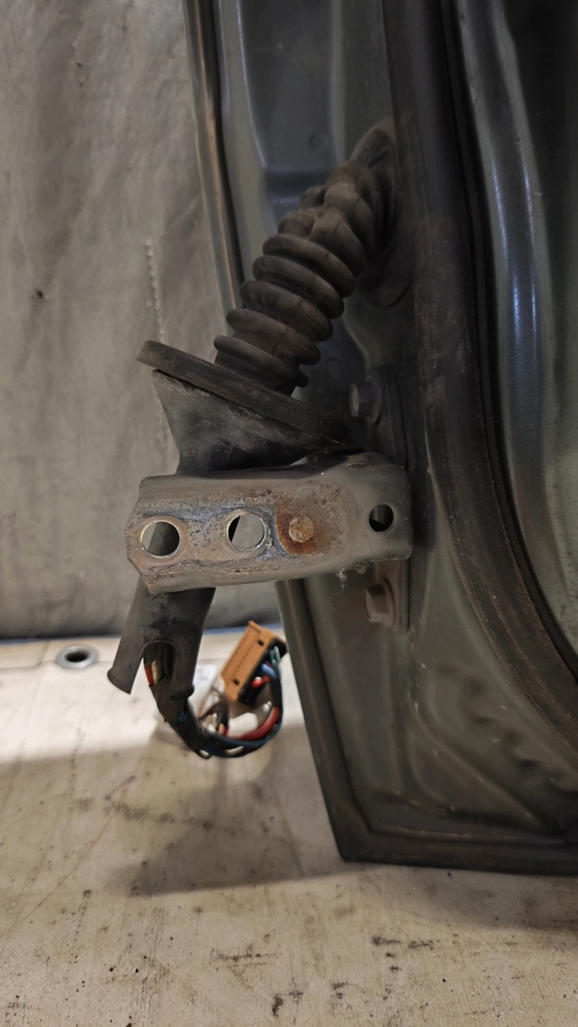 door right front CITROEN C-CROSSER K: KTT